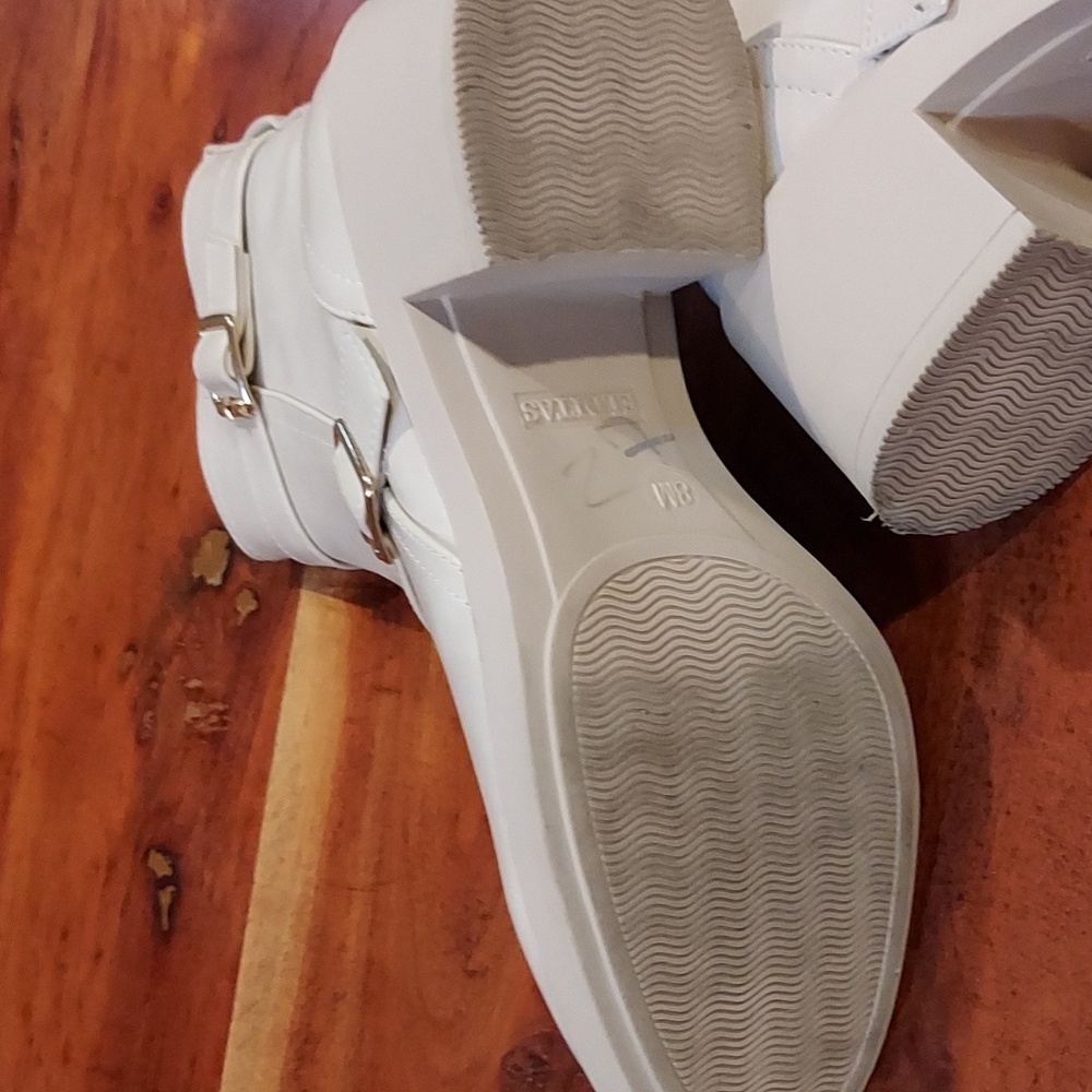 Women's Cream Ankle Boots - Picture 6 of 6